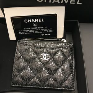 Brand new with tags Chanel zipper cardholder